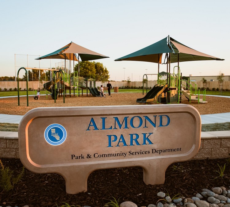 Almond Park (Madera,&nbspCA)